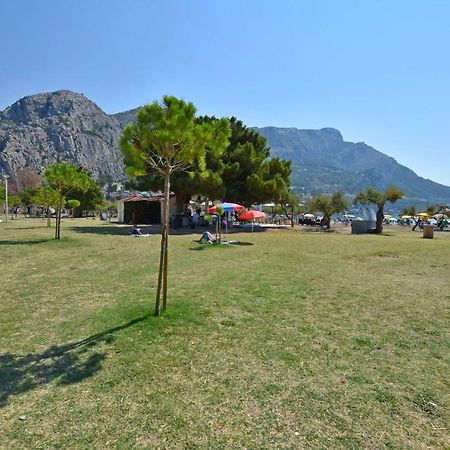 Apartment Nansy Omiš Екстериор снимка