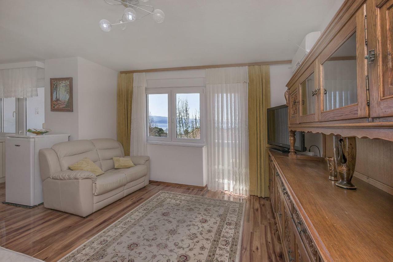 Apartment Nansy Omiš Стая снимка