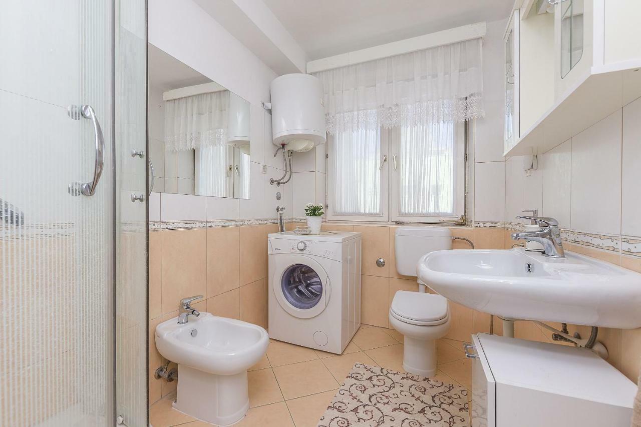 Apartment Nansy Omiš Стая снимка